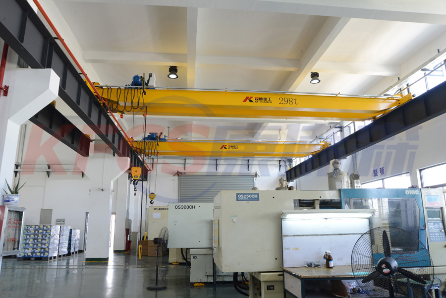 Safe operation requirements for thousand-level and one-hundred-level clean room cranes