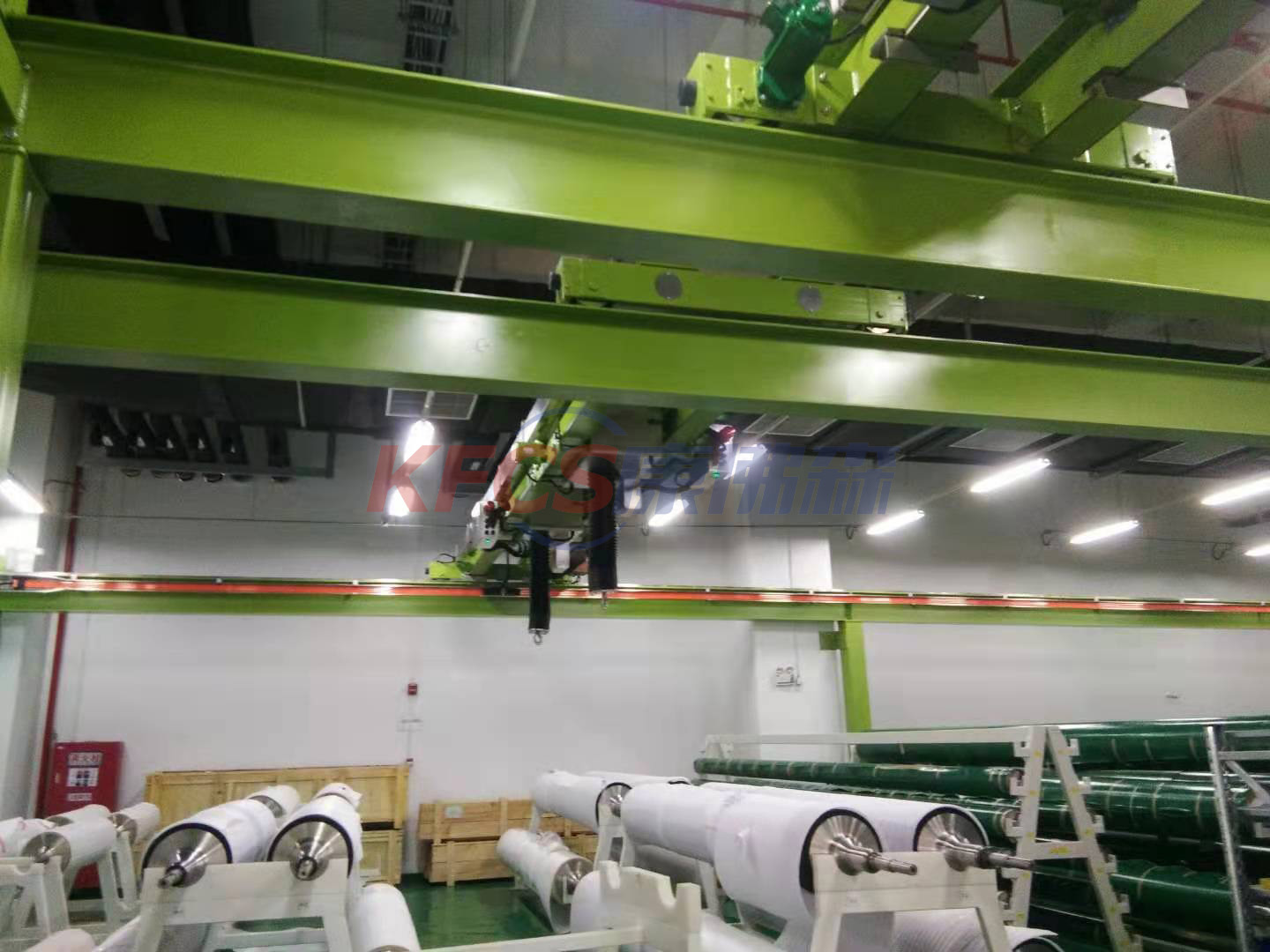 Hanging in the clean room of the smart chip manufacturing workshop