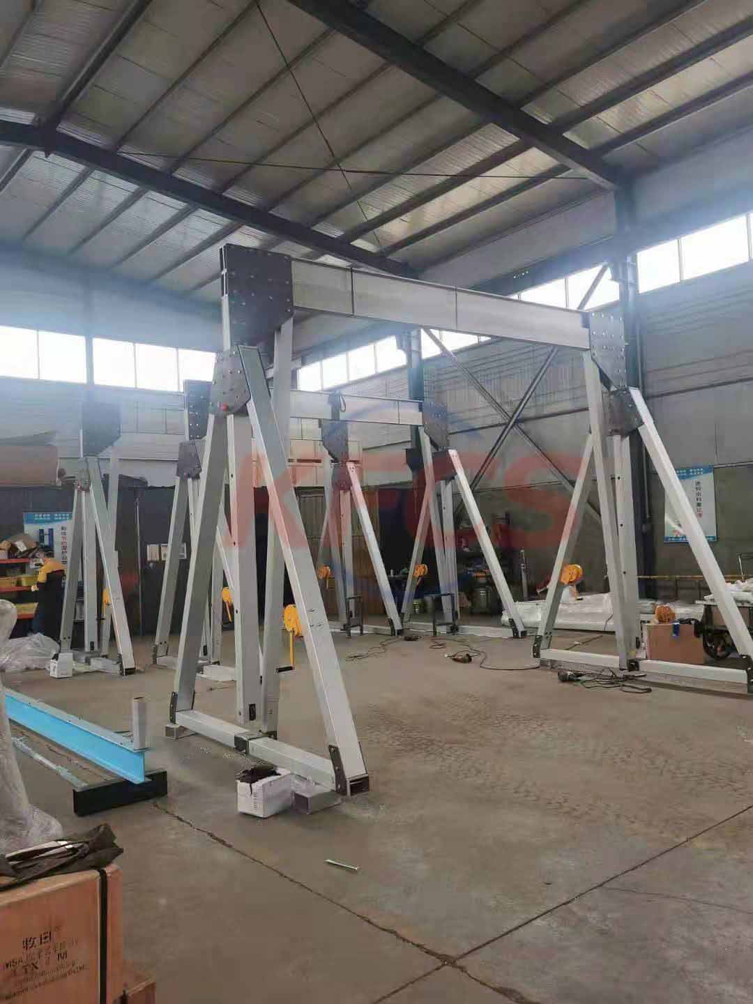 The clean room light mobile gantry crane