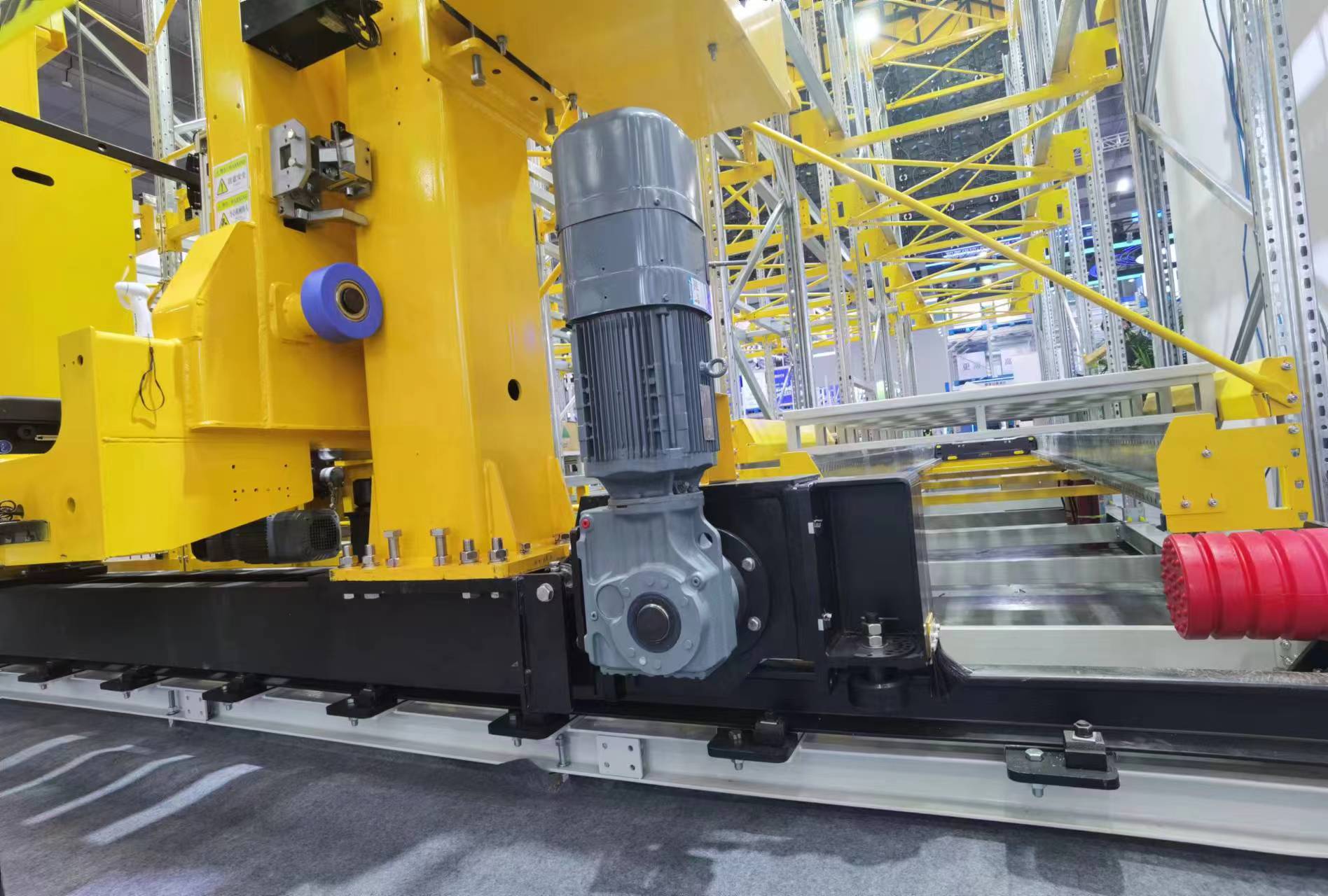 Maintenance for Stacker Crane Traveling Wheels
